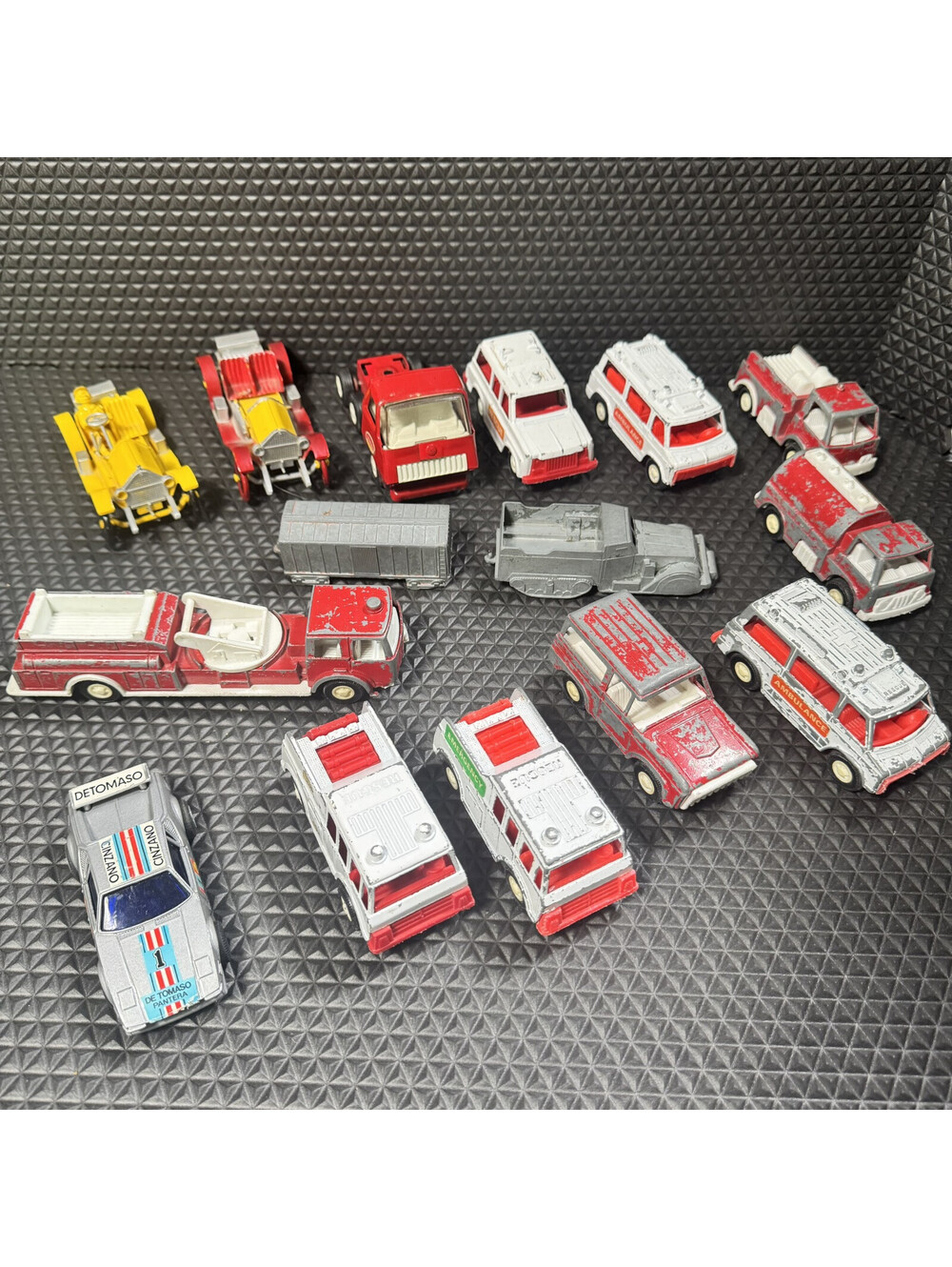 15 Vtg Tonka, Tootsie Toys, Gowland Cars Trucks Ambulance Fire Truck Cast Metal